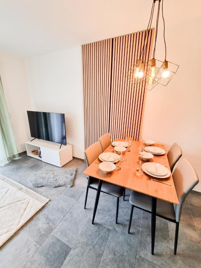 Orangehome: Waldlichtung - Zentral Zwischen Therme Und Stadtmitte Bad Aibling Bagian luar foto