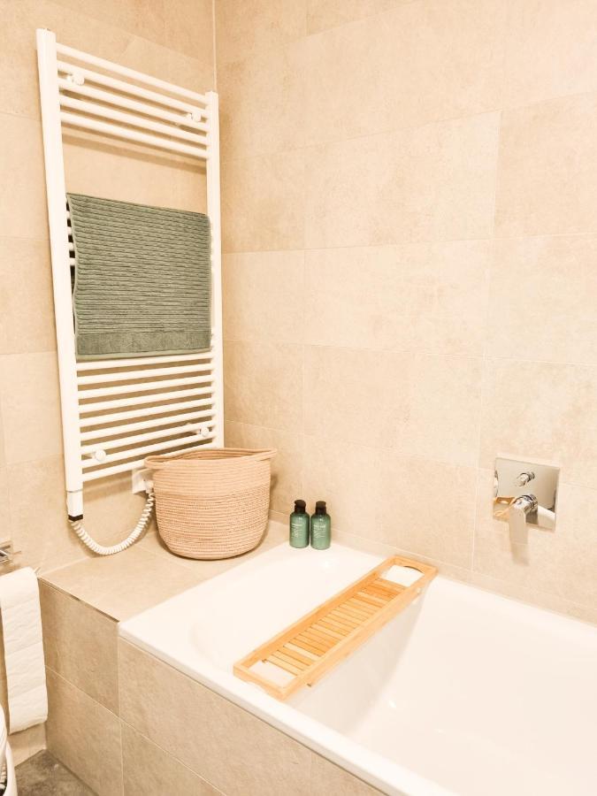 Orangehome: Waldlichtung - Zentral Zwischen Therme Und Stadtmitte Bad Aibling Bagian luar foto